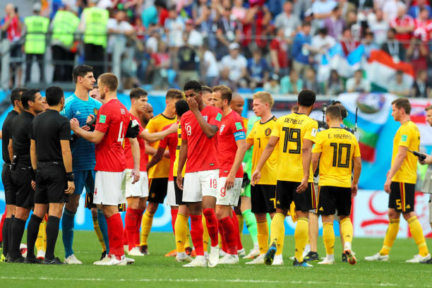 并不断向更 并不断向更