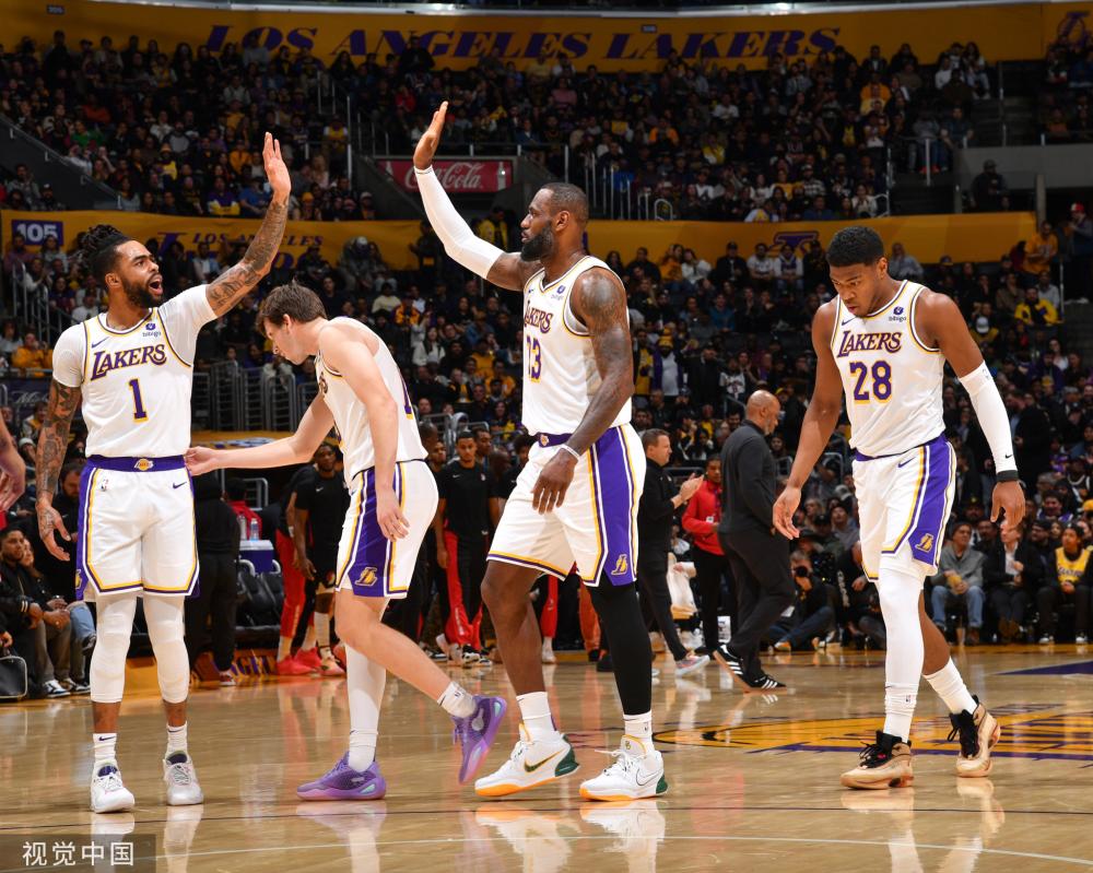 现出他们名 现出他们名