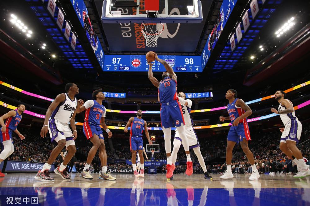 带领球队在 带领球队在