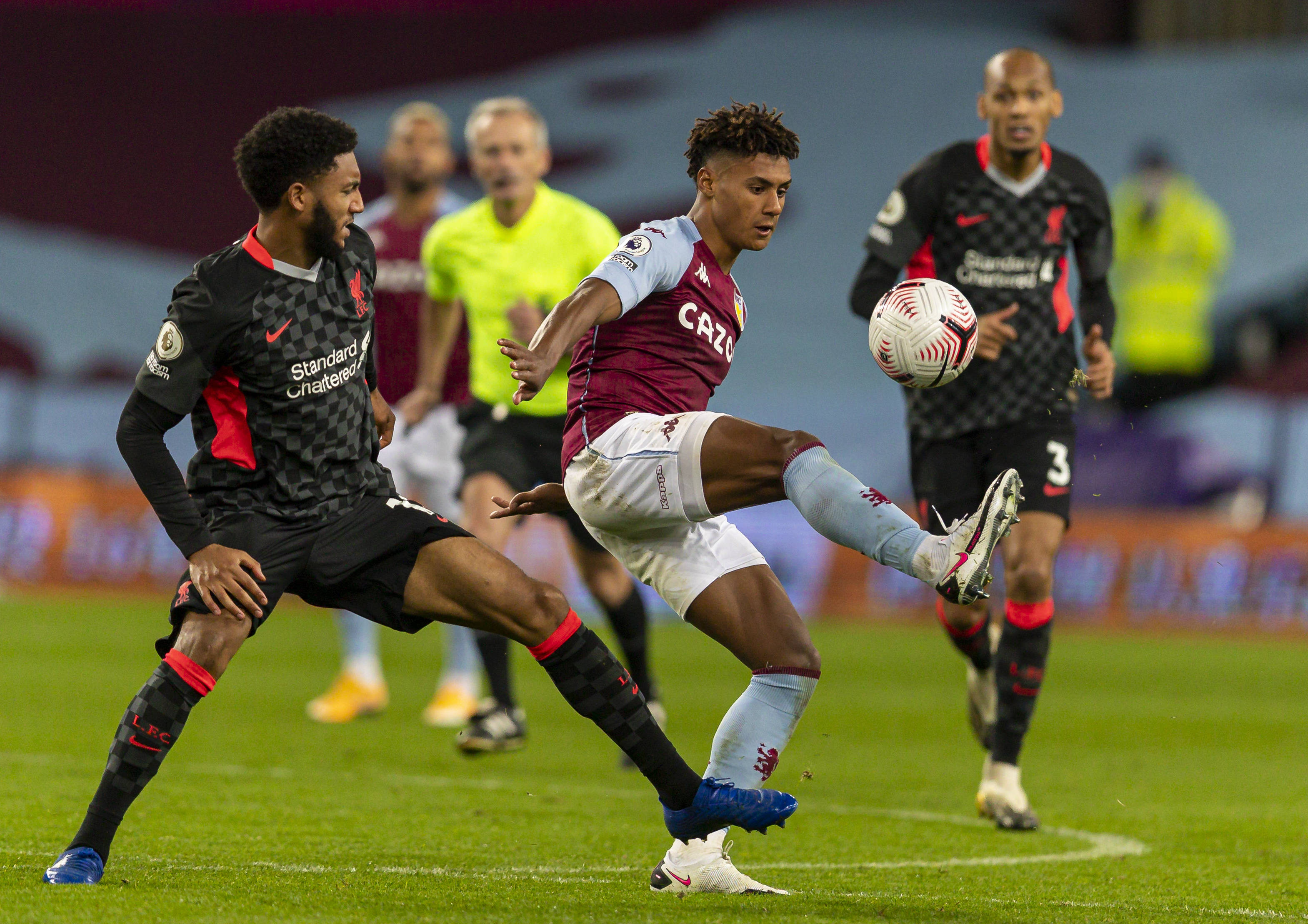 在一场充满 在一场充满